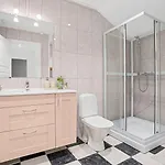 Center - Two Bedroom Modern * Τρόμσο