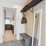 Center - Two Bedroom Modern Τρόμσο