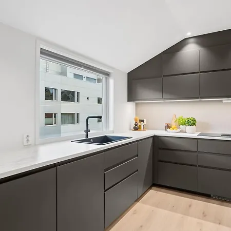 Center - Two Bedroom Modern Apartmán *