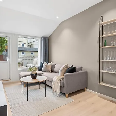 Lägenhet Center - Two Bedroom Modern *