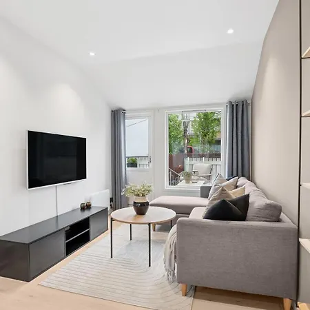 Center - Two Bedroom Modern * Tromsø