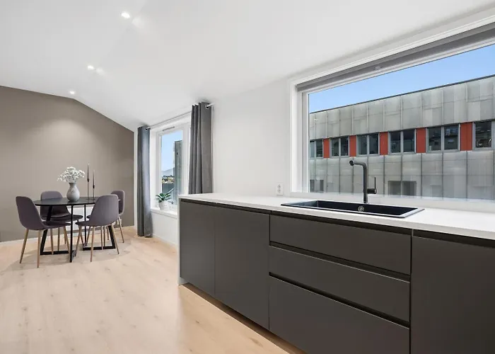 Center - Two Bedroom Modern Lägenhet Tromsø