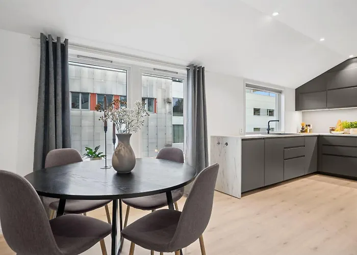 Center - Two Bedroom Modern Tromsø