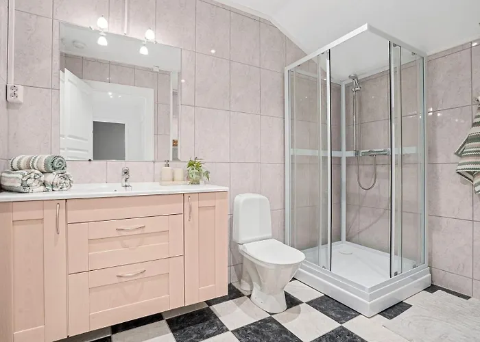 Center - Two Bedroom Modern * Tromsø