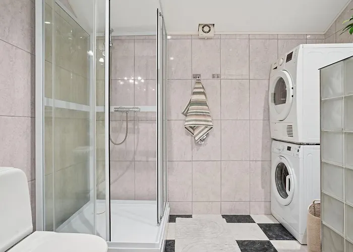 Lägenhet Center - Two Bedroom Modern *