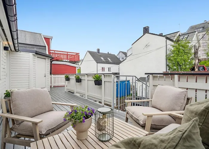 Center - Two Bedroom Modern Lägenhet Tromsø